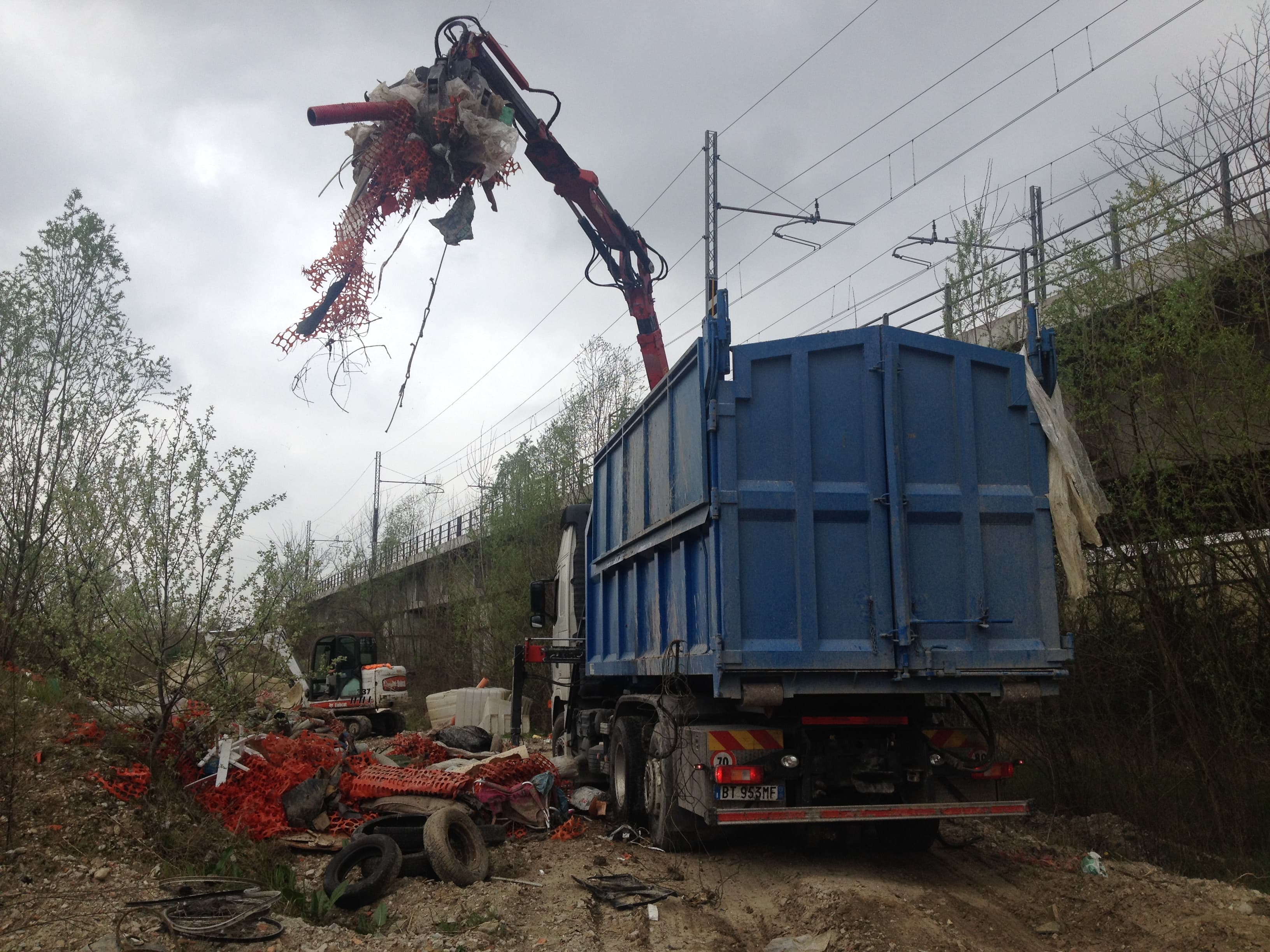 Gestione rifiuti, terre e rocce da scavo, piani di demolizione e bonifica amianto